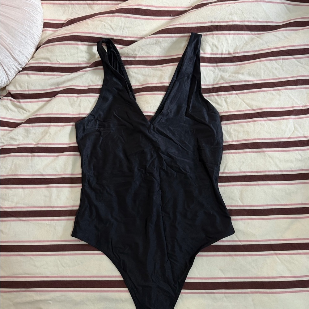 Aritzia Babaton Black Bodysuit